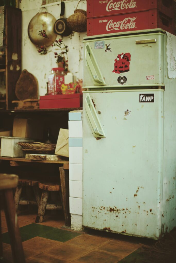 Refrigerator repair service